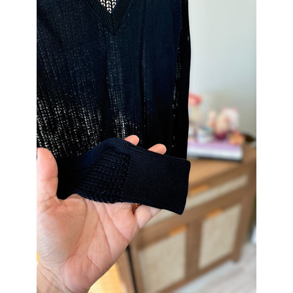 Brochu Walker Navy Distressed Crochet V-Neck Pullover Sweater in Size XS - Picture 9 of 10
